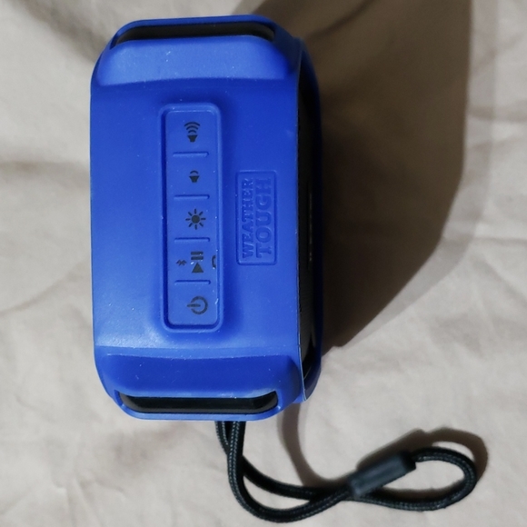 I home Bluetooth speaker - Picture 2 of 6